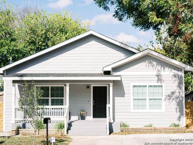 117 Fairview Ave - Photo 1