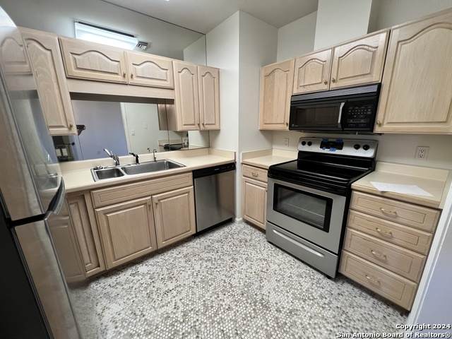 1 Towers Park Ln - Photo 1