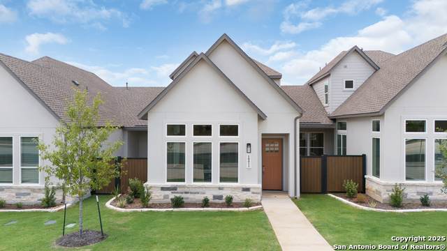 10011 University Way - Photo 1