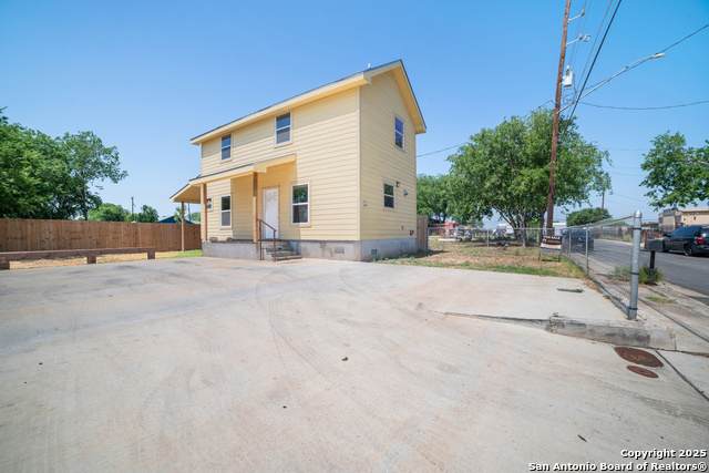 232 Hobart - Photo 1