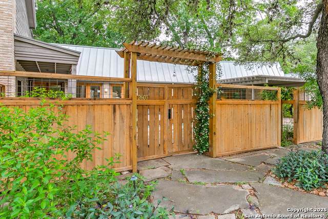 2603 Brookhurst - Photo 1