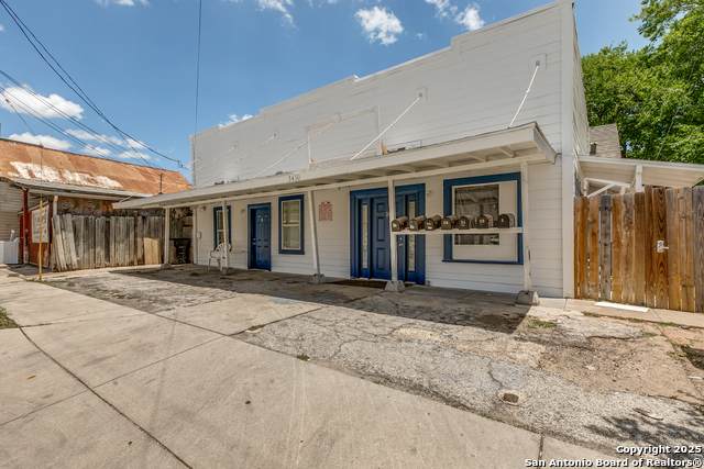 3430 Flores - Photo 1