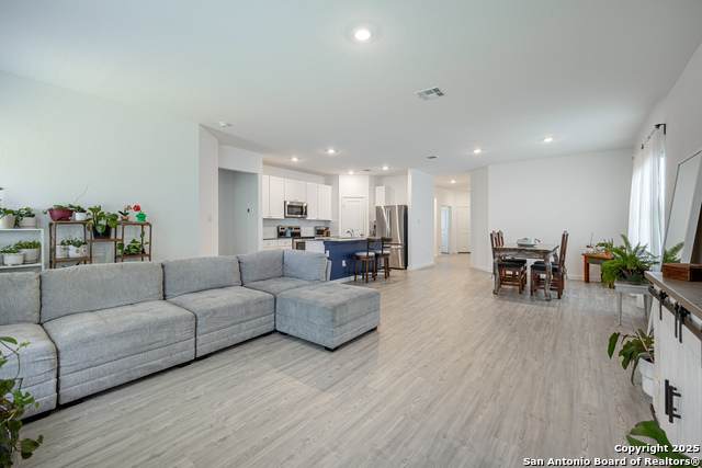 209 Wolf Crest - Photo 1