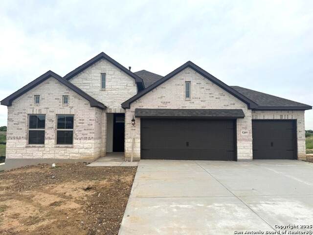 5209 Pinder Way - Photo 1