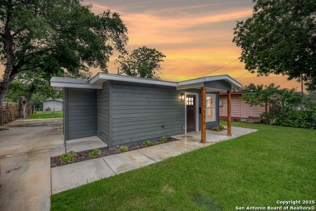 3006 Martin Luther King - Photo 1