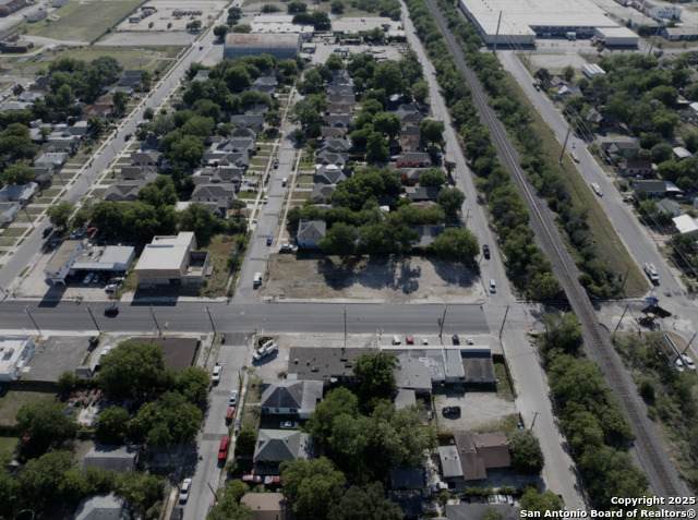 1505 Hackberry - Photo 1