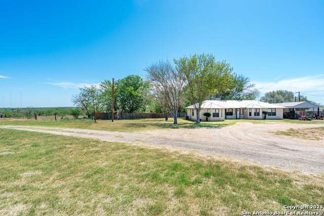 8013 County Road 128 - Photo 1
