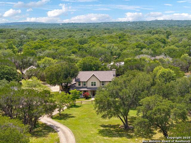 450 Georg Oaks - Photo 1