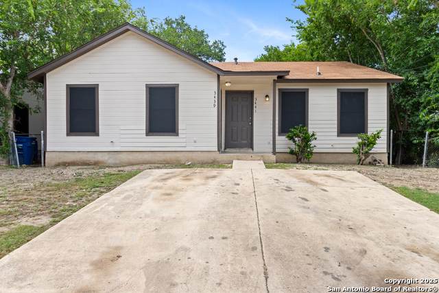 3439 Gateway Dr - Photo 1