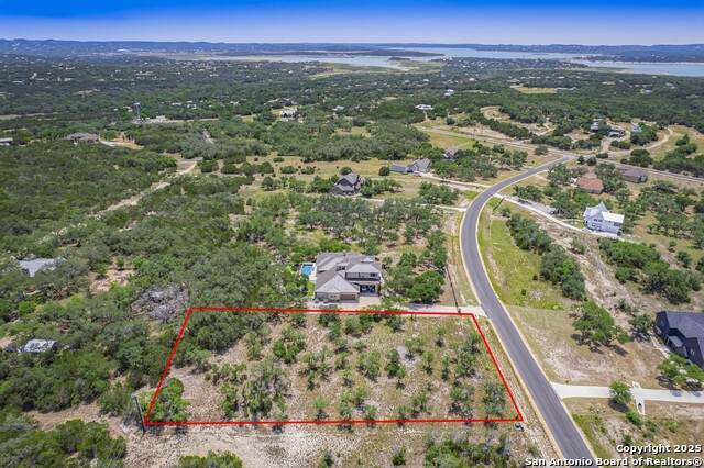 1552 Lake Ridge Blvd - Photo 1