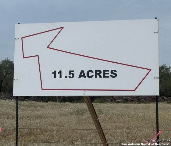 1404 Us Highway 87 W - Photo 1