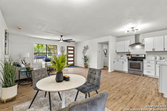 4426 Newcome - Photo 1