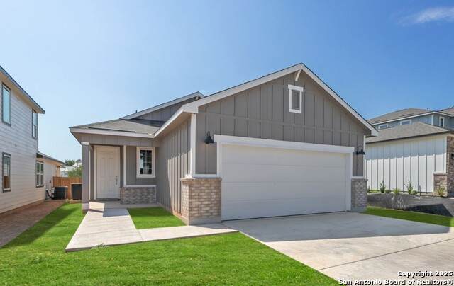 743 Langston Ln - Photo 1