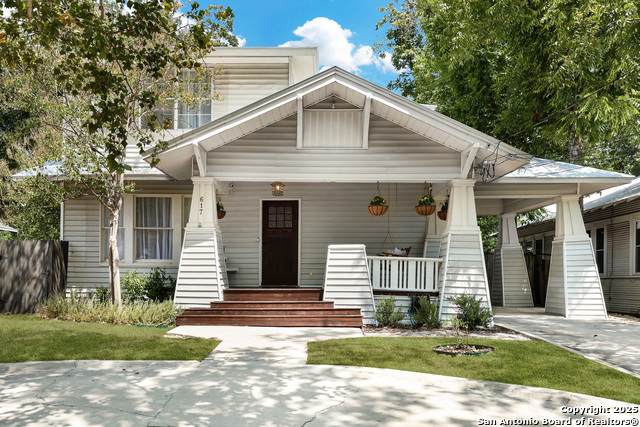 617 Park Ave - Photo 1