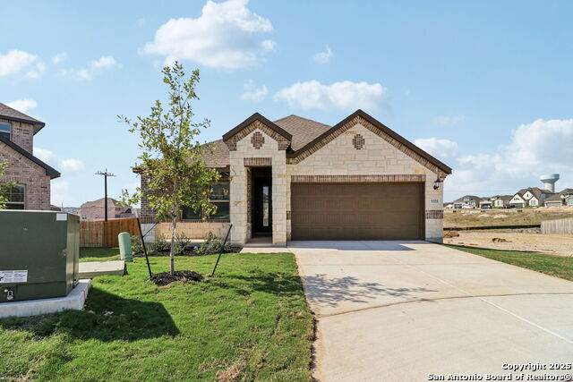 1321 Lydian Broom - Photo 1