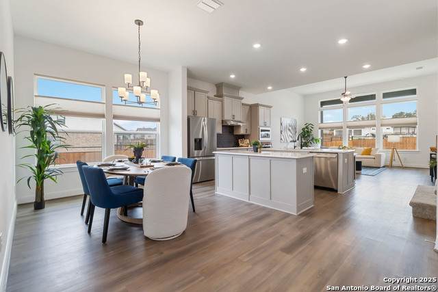145 Magnolia - Photo 1