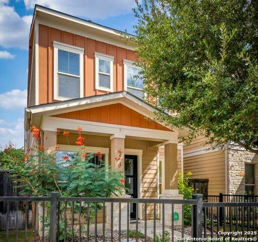 211 Courtland Pl - Photo 1