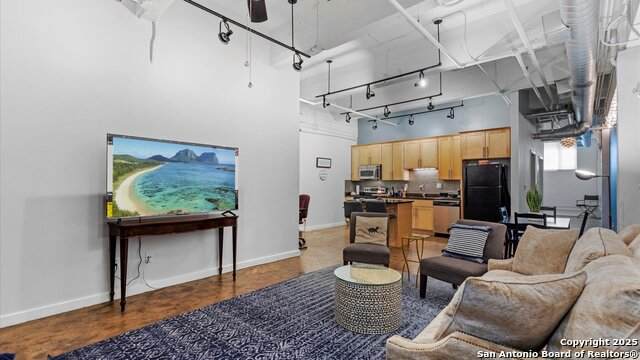 1339 Flores - Photo 1