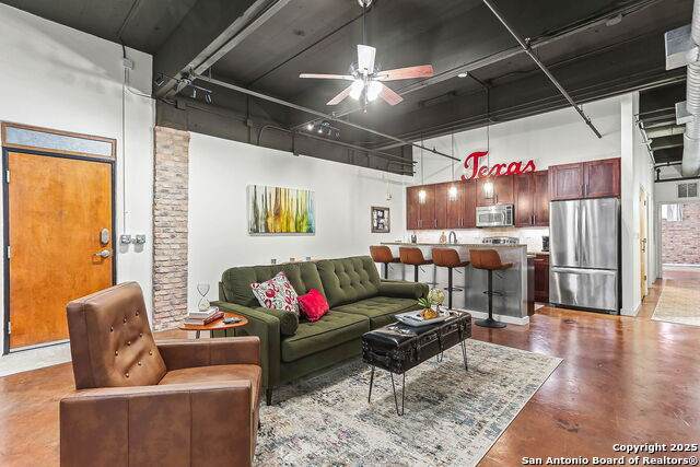 1339 Flores - Photo 1