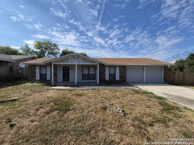 7102 Glen Point - Photo 1