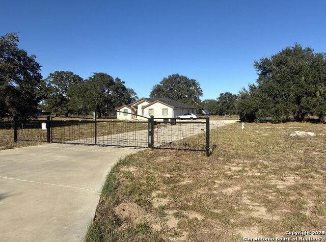 3992 Fm 1784 - Photo 1