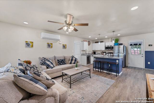 4931 Bayhead - Photo 1