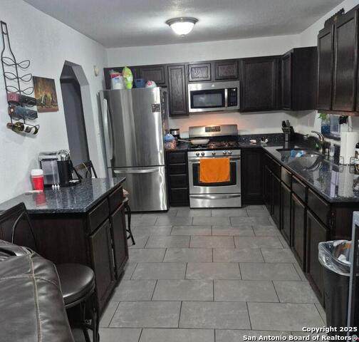 124 Mitchell St - Photo 1