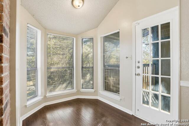 4839 Brandeis - Photo 1