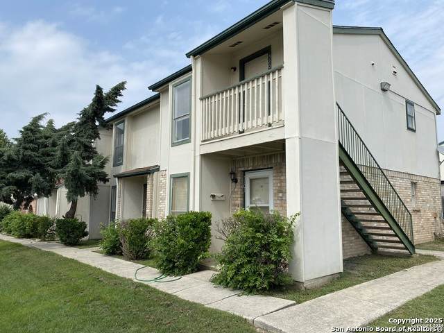 4949 Hamilton Wolfe - Photo 1