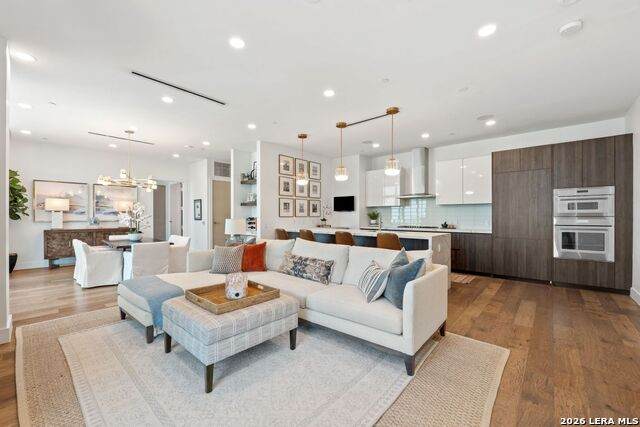 123 Lexington - Photo 1