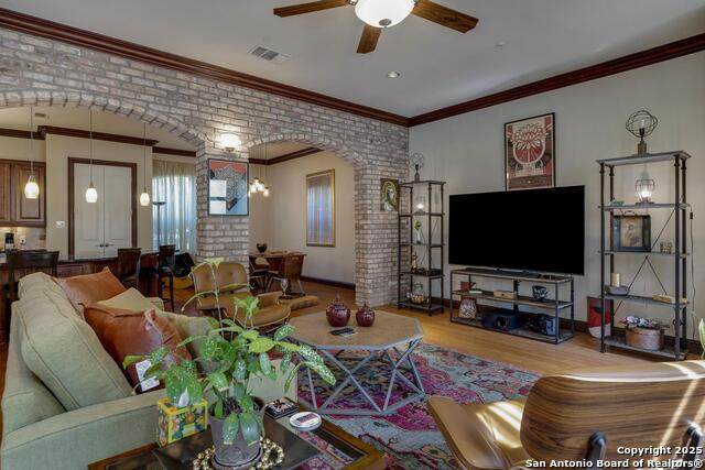 1202 Flores - Photo 1