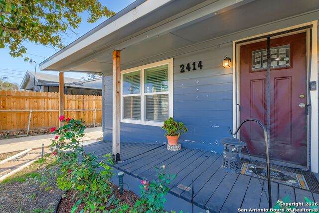 2414 Arbor - Photo 1