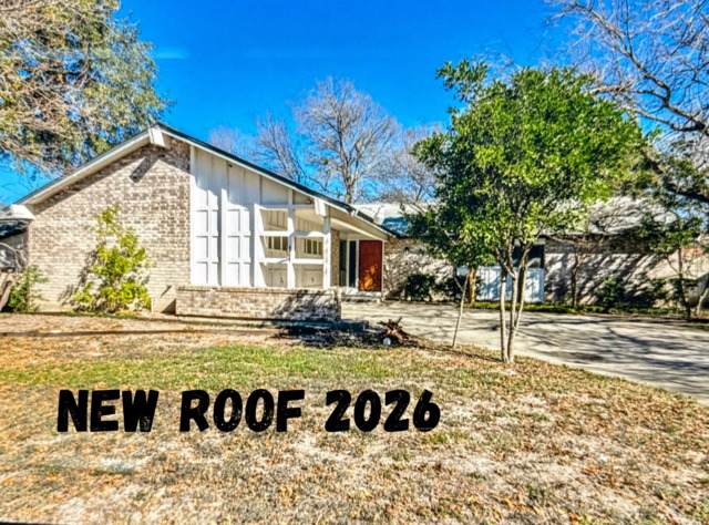 4427 Las Cruces - Photo 1