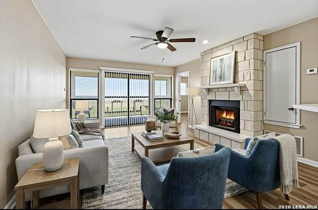 1256 Cougar - Photo 1