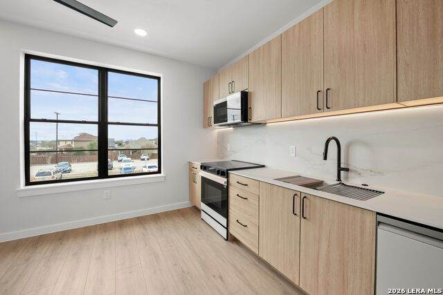 634 Central Parkway - Photo 1