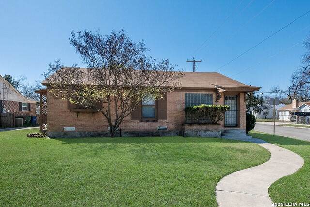 1902 Schley Ave - Photo 1
