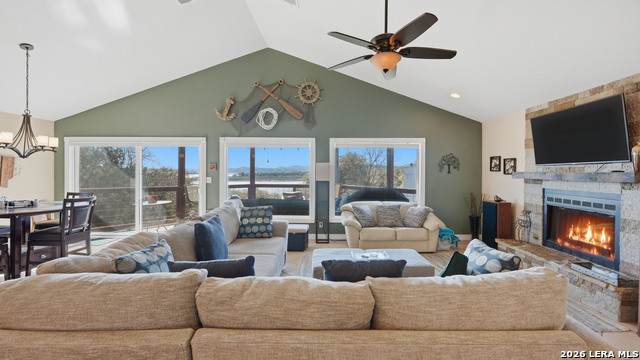 956 Lakebreeze Dr - Photo 1