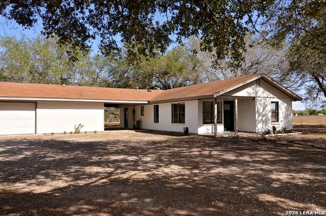 202 Ranch Rd - Photo 1