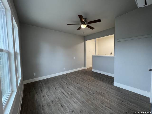 107 Stanley Ct - Photo 1