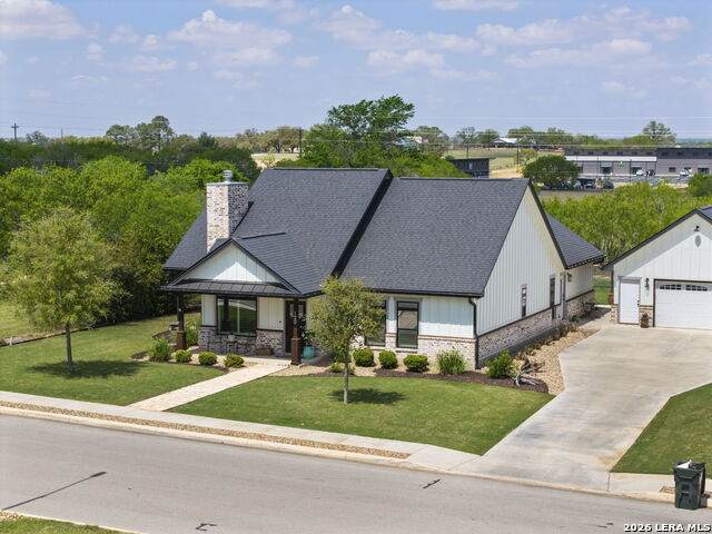 120 Magnolia - Photo 1