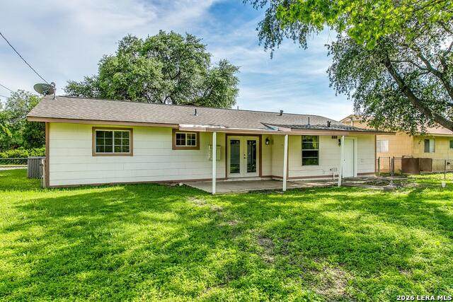 4431 Clear Spring Dr - Photo 1