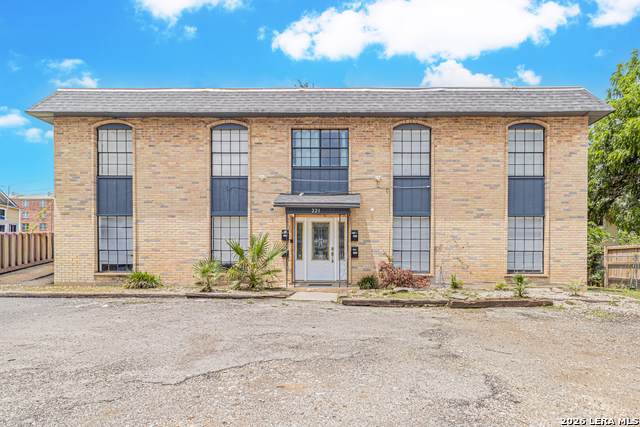 221 Craig Pl - Photo 1
