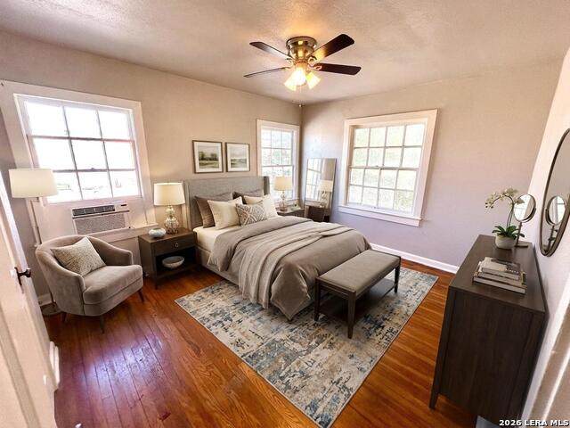 425 Maverick Street - Photo 1