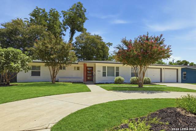 506 Oakleaf Dr - Photo 1