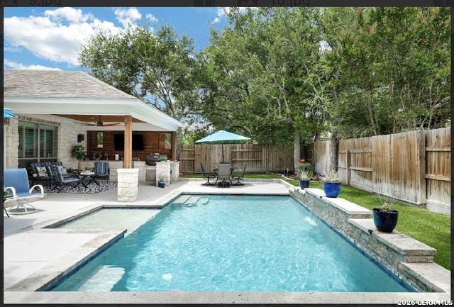 27 Stonewall Bend - Photo 1