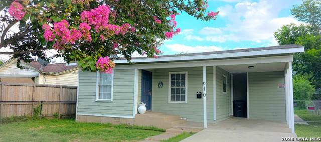 610 El Monte Blvd - Photo 1