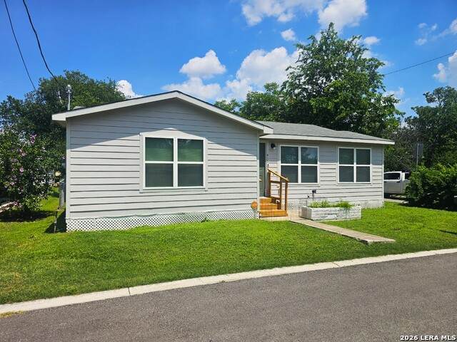 415 Erskine - Photo 1