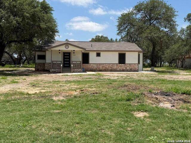 505 Nottingham Dr - Photo 1