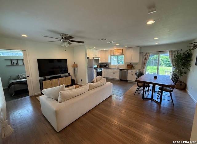 115 Addax Dr. - Photo 1