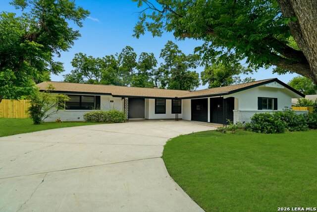 742 Winfield Cir - Photo 1